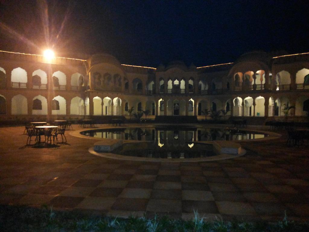 V Resorts Rajmahal Orchha Zewnętrze zdjęcie